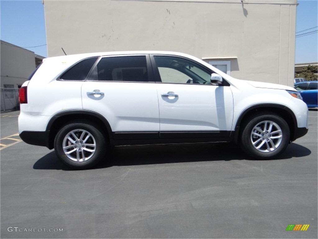 2015 Sorento LX - Snow White Pearl / Black photo #2