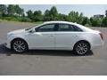 White Diamond Tricoat - XTS Luxury FWD Photo No. 3