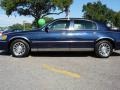 2001 Pearl Blue Metallic Lincoln Town Car Signature  photo #3