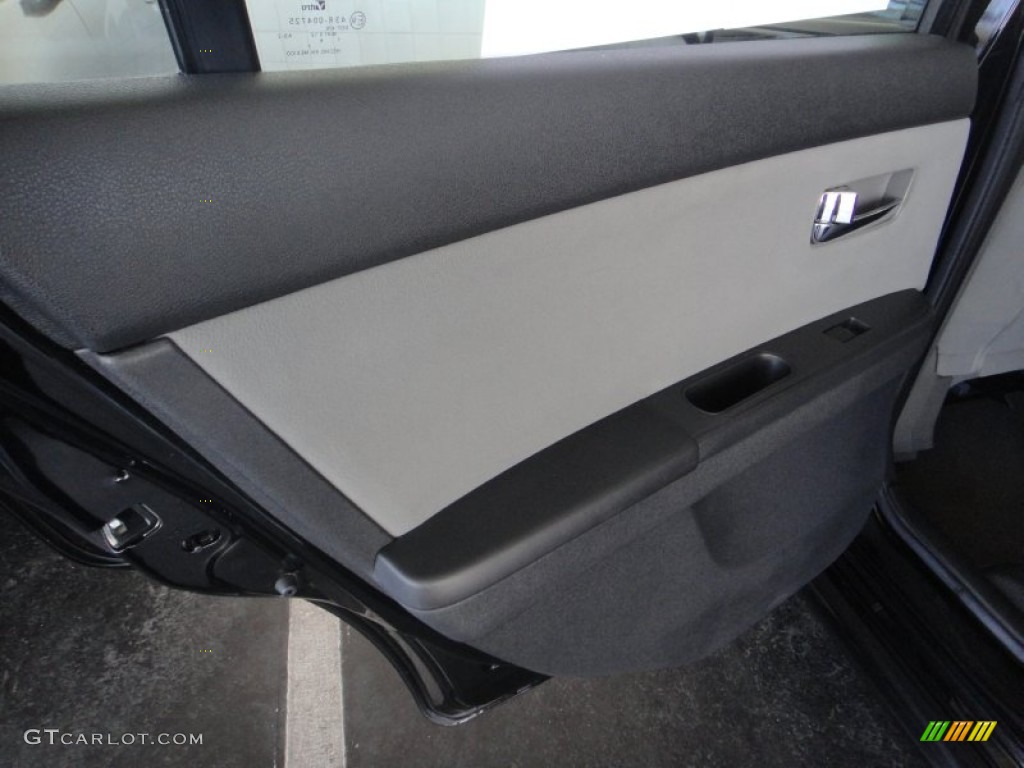 2011 Sentra 2.0 SR - Espresso Black / Charcoal photo #17