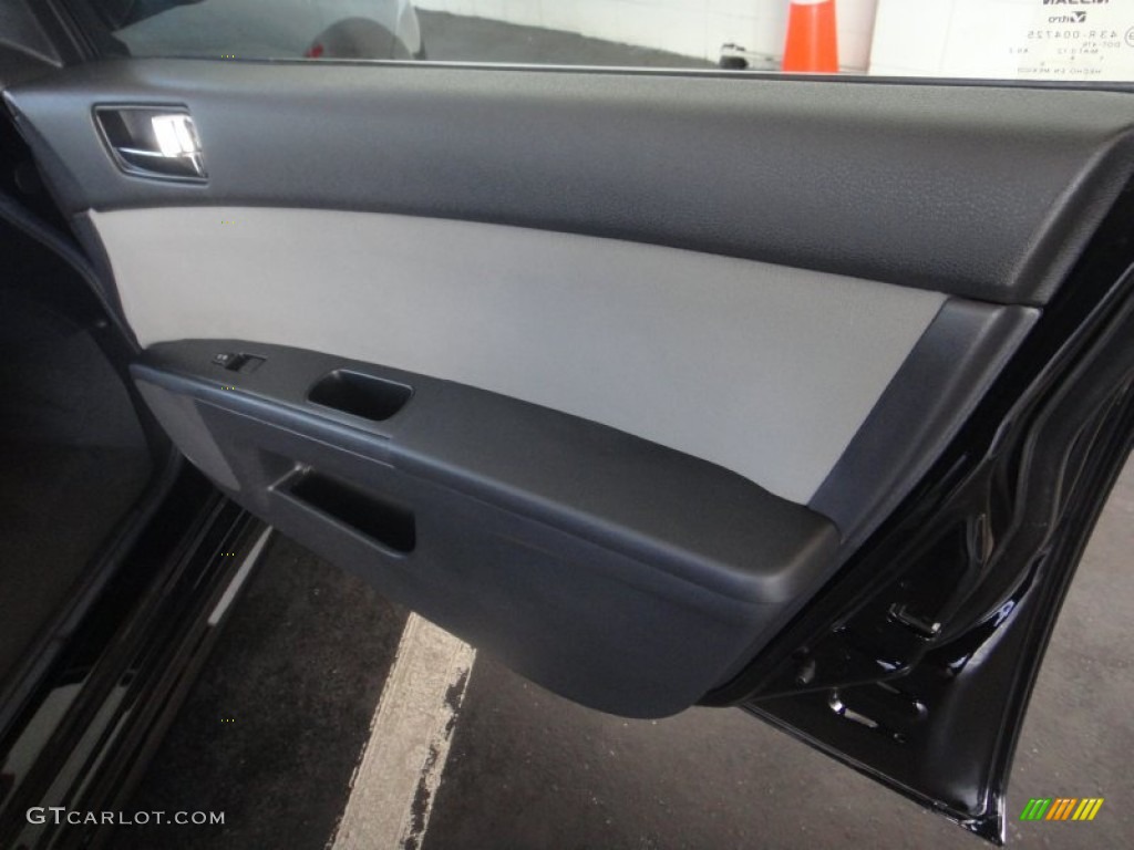 2011 Sentra 2.0 SR - Espresso Black / Charcoal photo #25