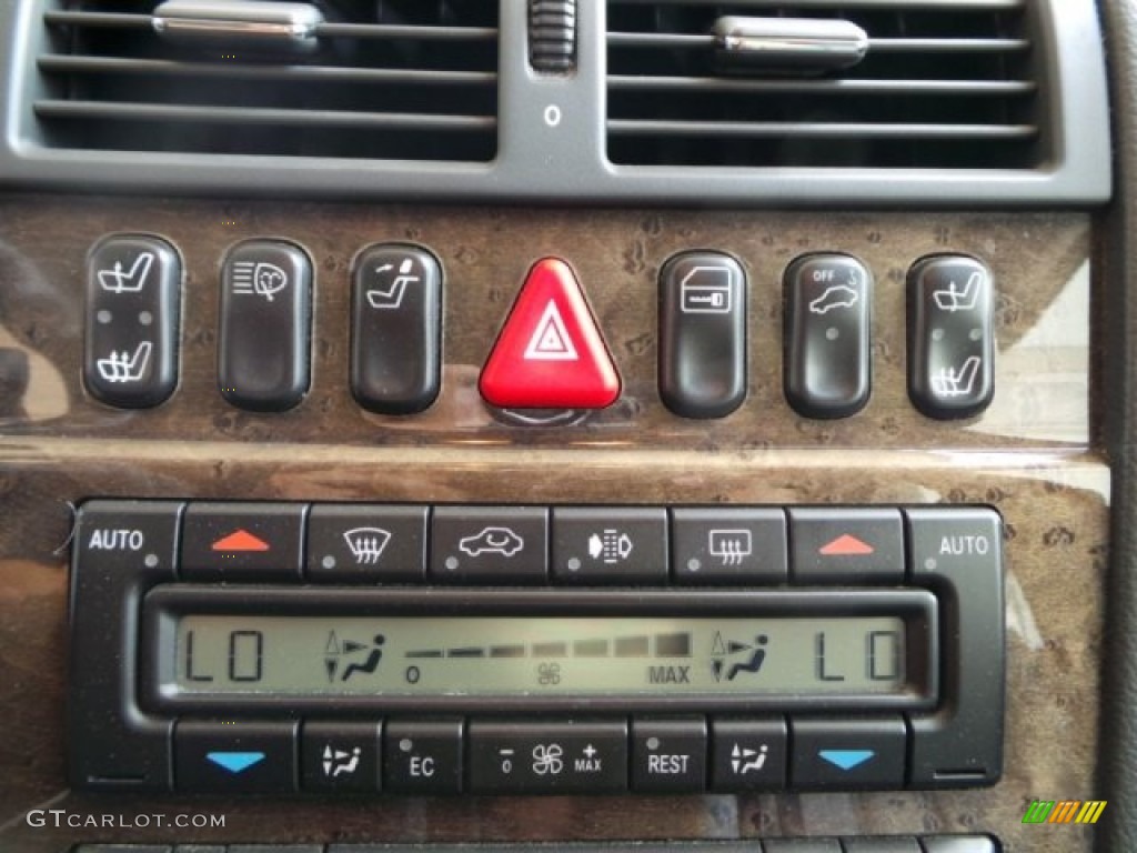 2002 Mercedes-Benz E 55 AMG Sedan Controls Photo #95017477