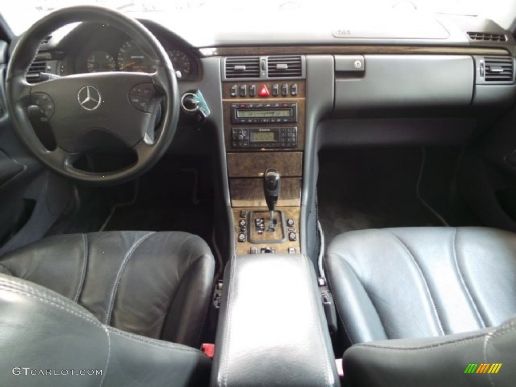 2002 Mercedes-Benz E 55 AMG Sedan Charcoal Dashboard Photo #95017741