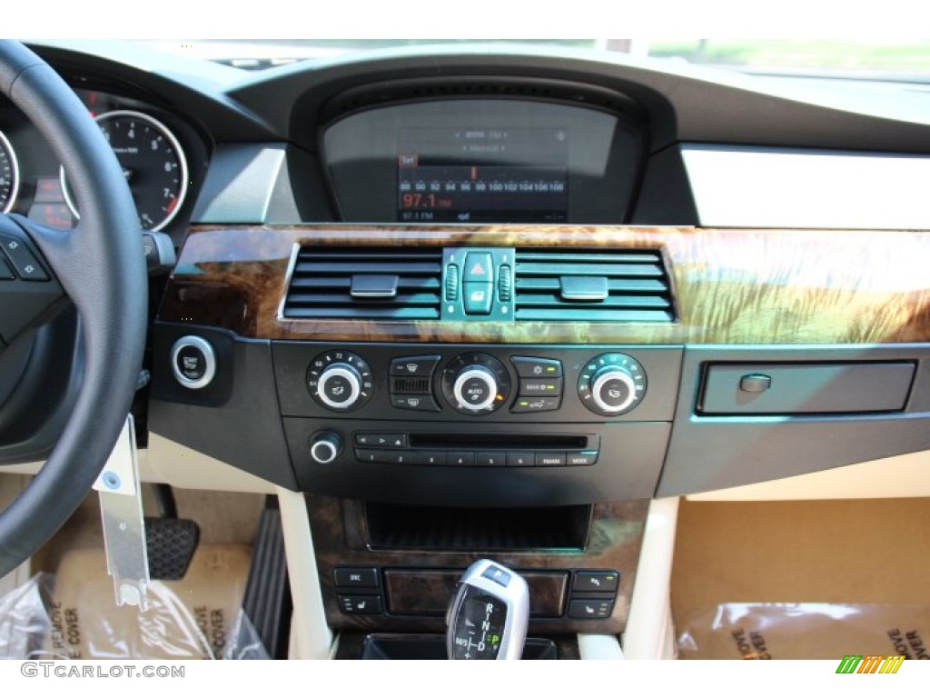 2008 5 Series 528i Sedan - Monaco Blue Metallic / Cream Beige Dakota Leather photo #15