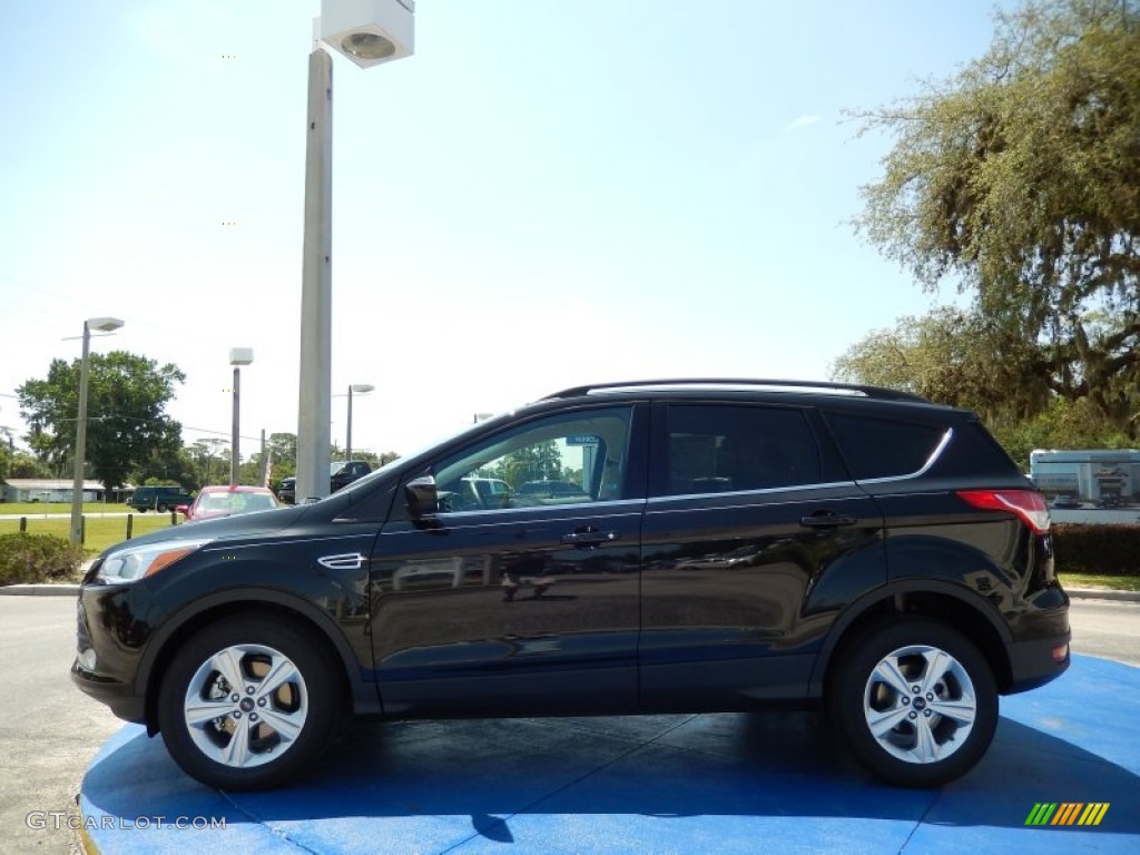 2014 Escape SE 1.6L EcoBoost - Tuxedo Black / Medium Light Stone photo #2