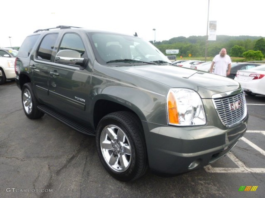 2011 GMC Yukon SLE 4x4 Exterior Photos