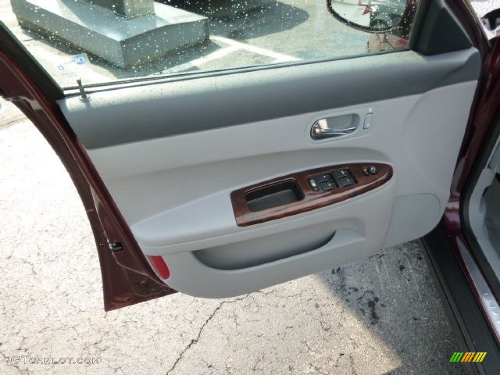 2007 Buick LaCrosse CX Gray Door Panel Photo #95029462
