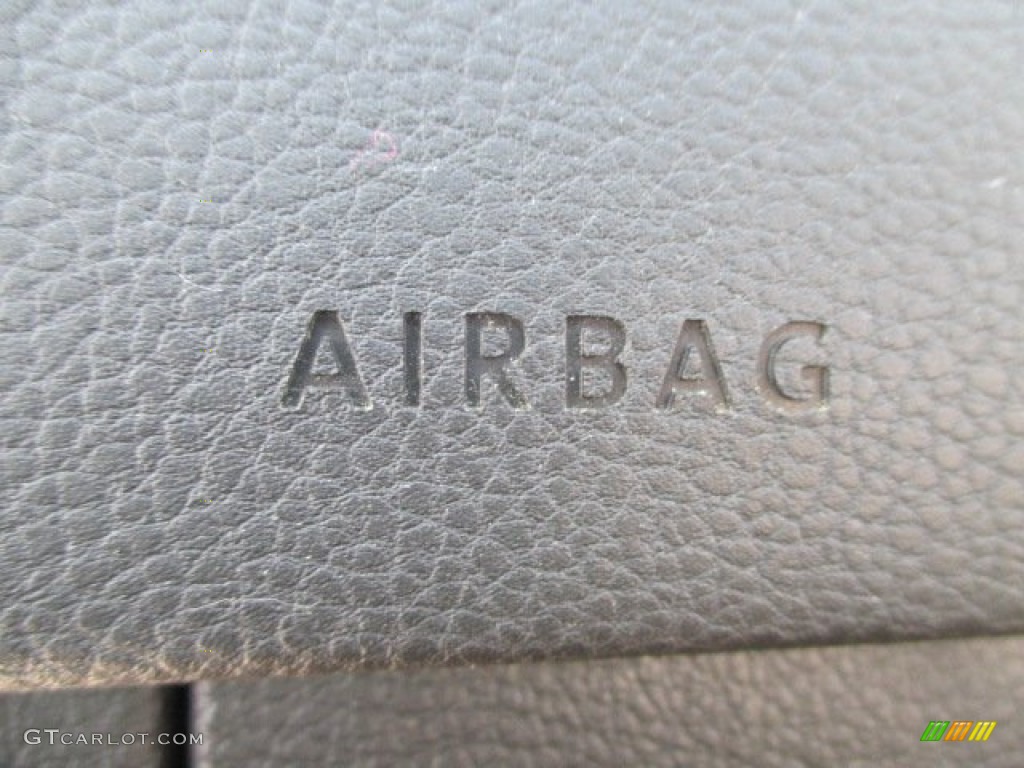 2012 Tiguan SE 4Motion - Deep Black Metallic / Black photo #45