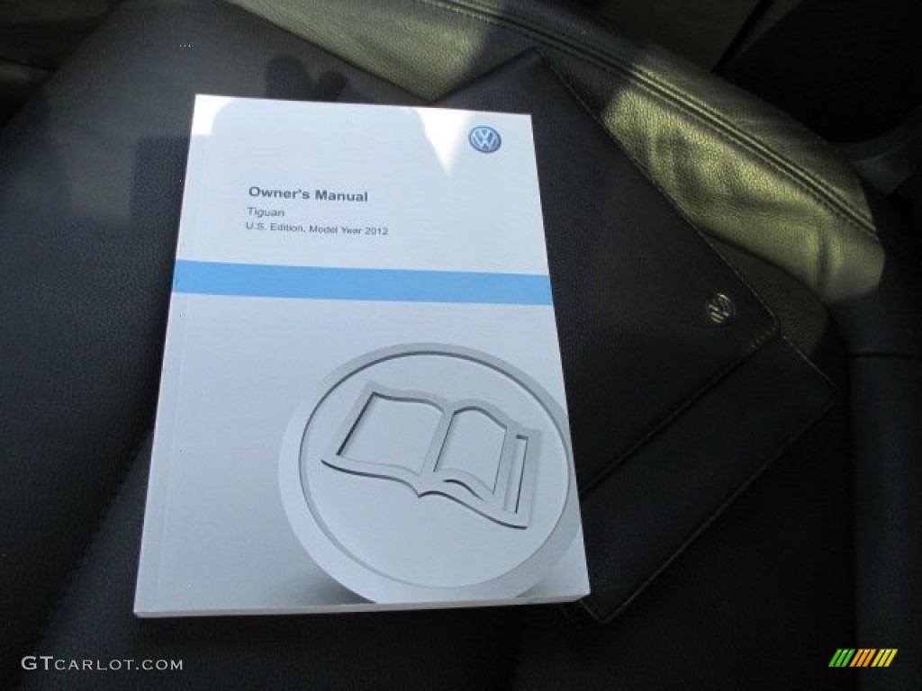 2012 Tiguan SE 4Motion - Deep Black Metallic / Black photo #50