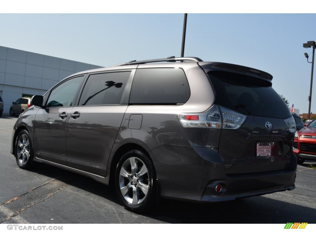 2012 Sienna SE - Predawn Gray Mica / Dark Charcoal photo #36