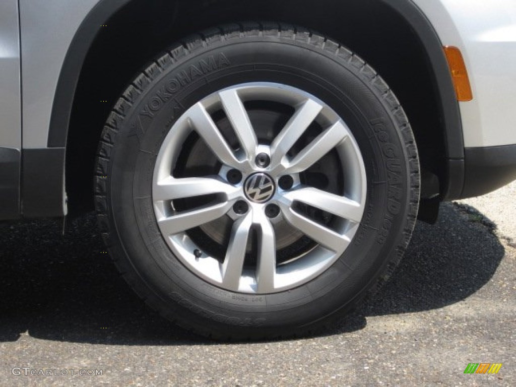 2012 Volkswagen Tiguan S 4Motion Wheel Photos