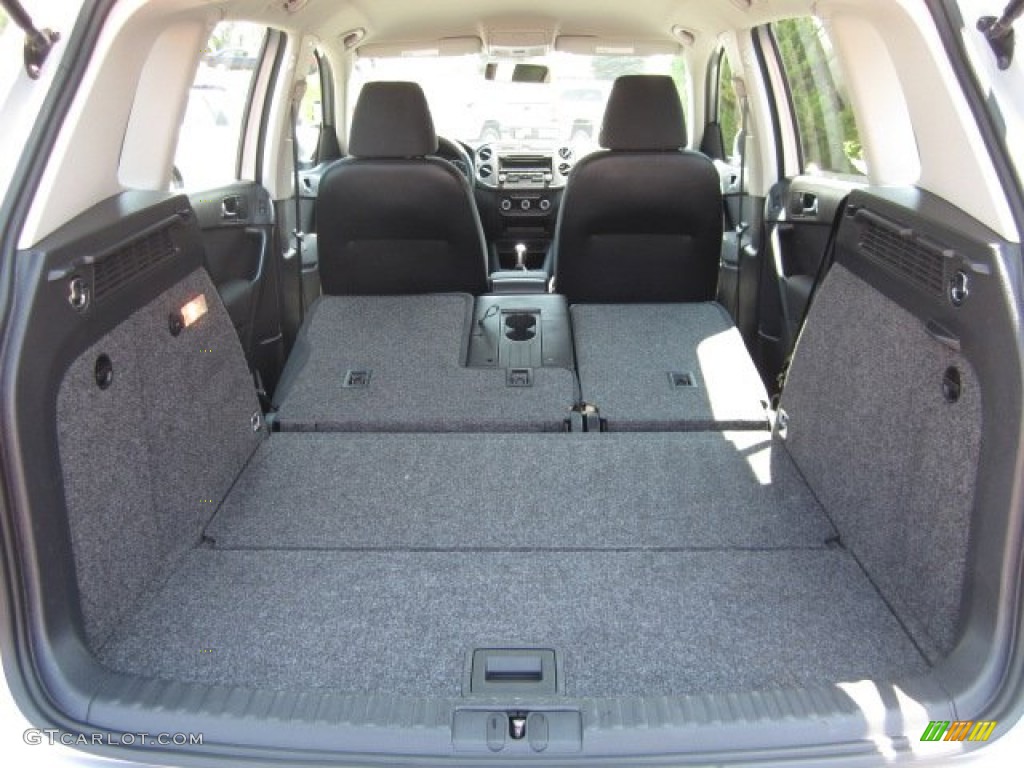 2012 Volkswagen Tiguan S 4Motion Trunk Photos