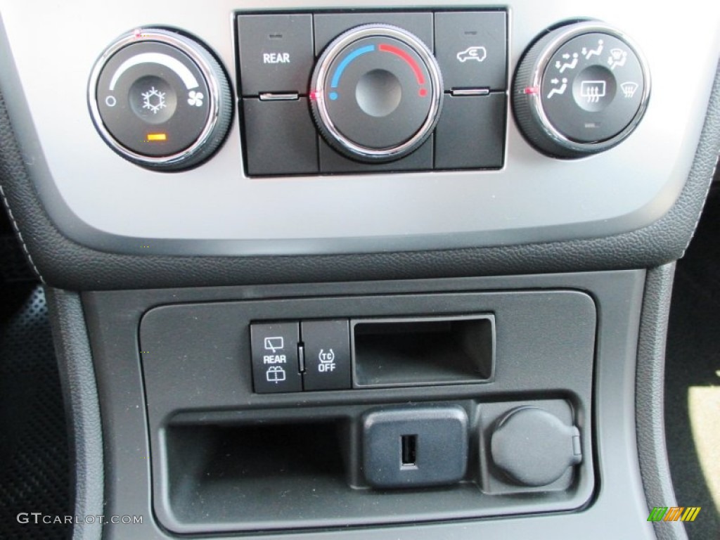 2015 GMC Acadia SLE Controls Photo #95041492