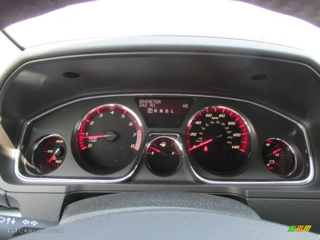 2015 GMC Acadia SLE Gauges Photo #95041522