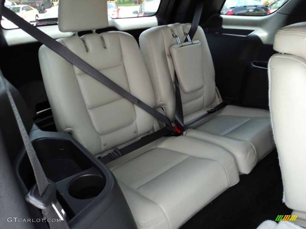 2013 Explorer FWD - Ruby Red Metallic / Medium Light Stone photo #24