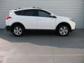Super White - RAV4 XLE Photo No. 3