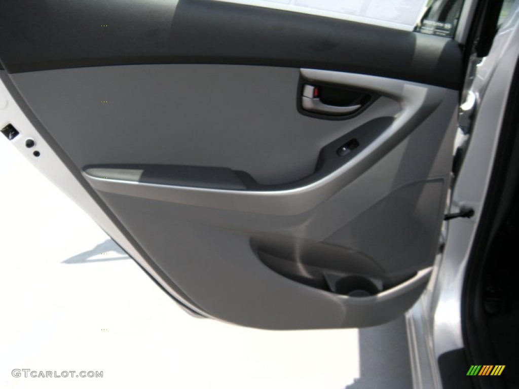 2015 Elantra SE Sedan - Symphony Silver / Gray photo #18