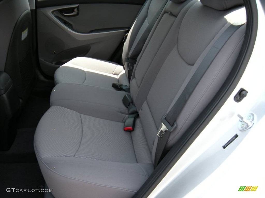 2015 Elantra SE Sedan - Symphony Silver / Gray photo #19