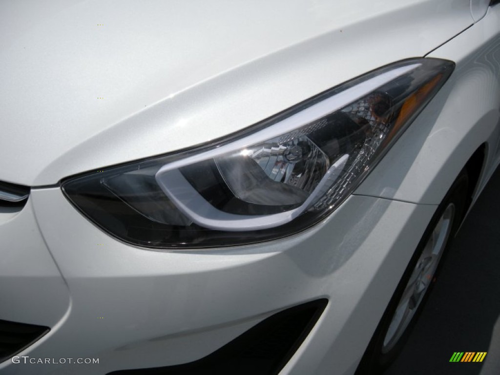 2015 Elantra SE Sedan - Quartz White Pearl / Gray photo #9