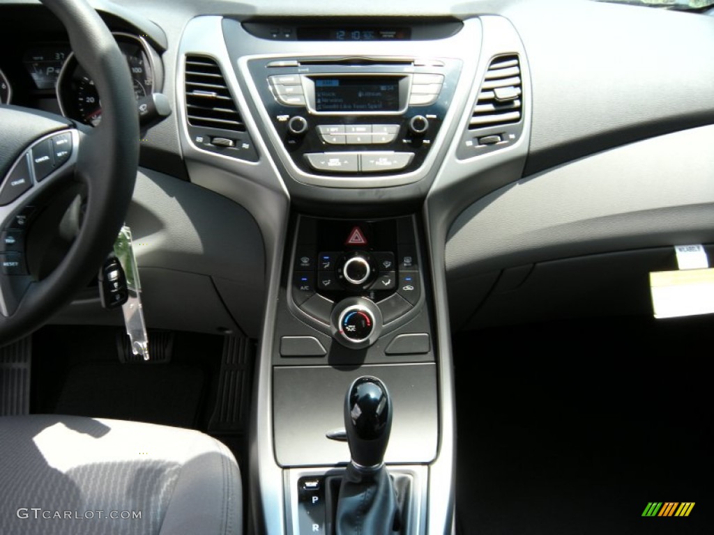 2015 Elantra SE Sedan - Quartz White Pearl / Gray photo #25