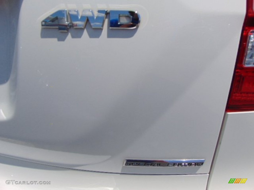 2011 CR-V SE 4WD - Taffeta White / Gray photo #7