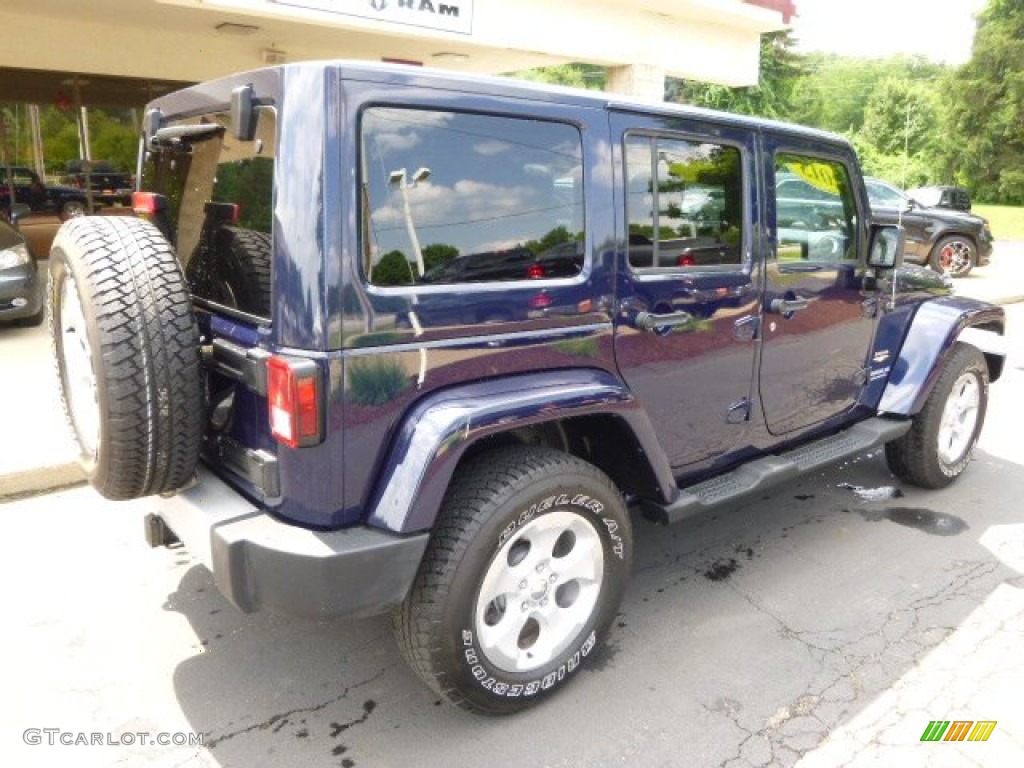 2013 Wrangler Unlimited Sahara 4x4 - True Blue Pearl / Black/Dark Saddle photo #8