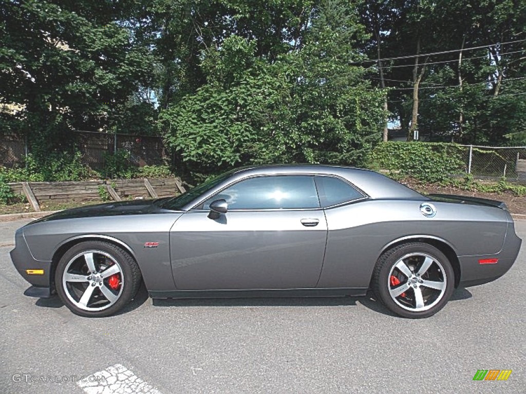 2012 Challenger SRT8 392 - Tungsten Metallic / Dark Slate Gray/Radar Red photo #2