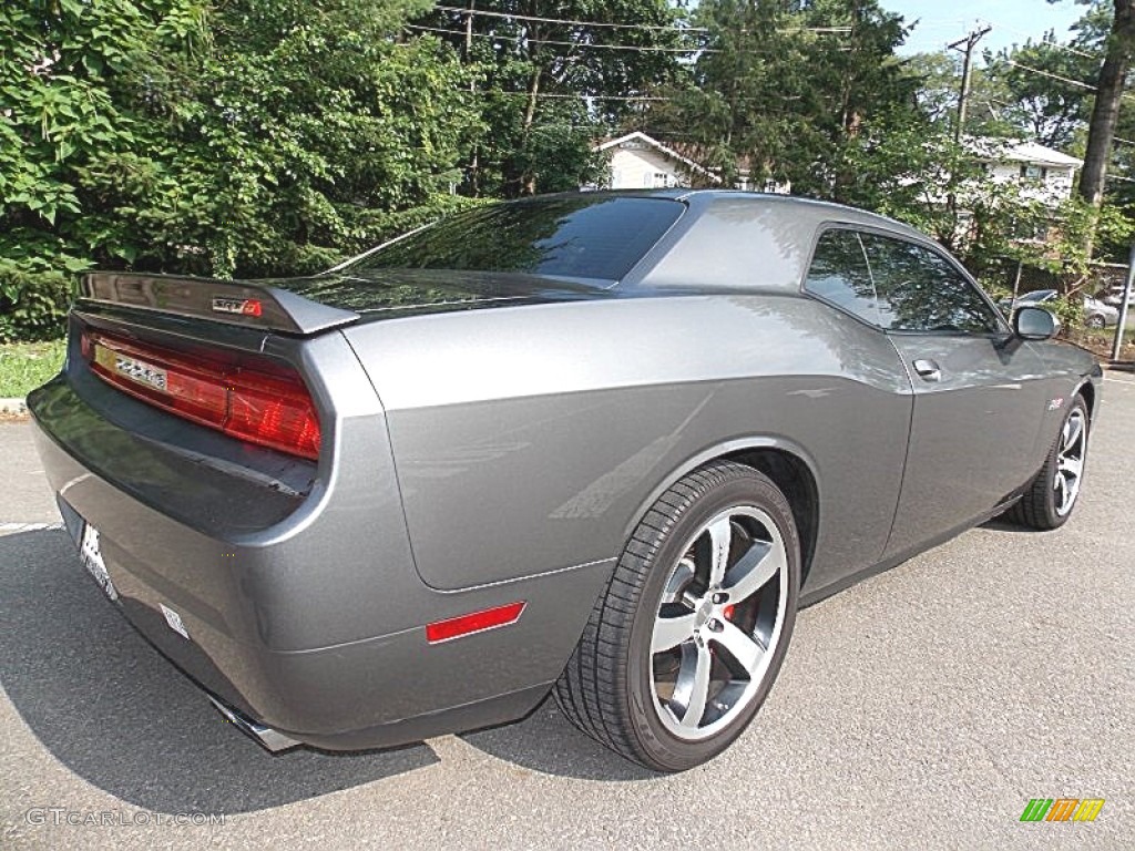 2012 Challenger SRT8 392 - Tungsten Metallic / Dark Slate Gray/Radar Red photo #5