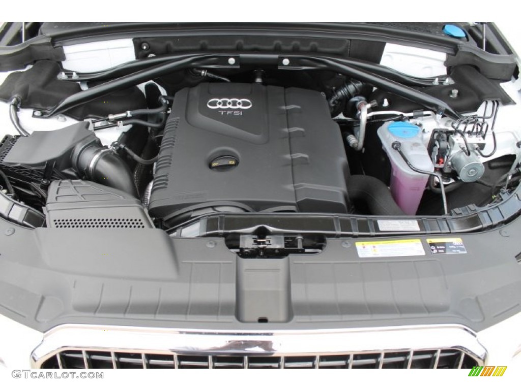 2015 Audi Q5 2.0 TFSI Premium quattro Engine Photos