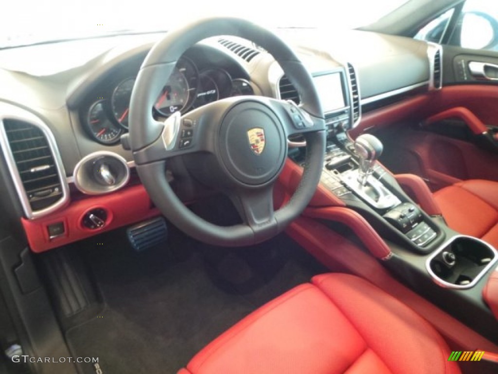 Black/Carrera Red Interior 2014 Porsche Cayenne GTS Photo #95070132