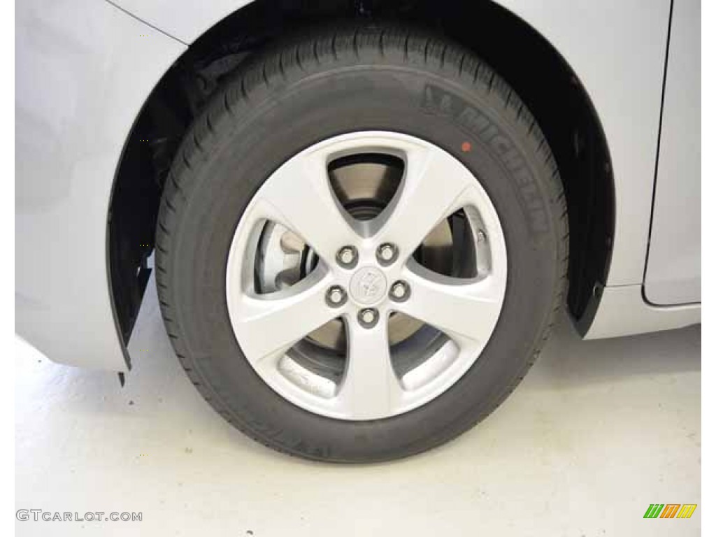 2014 Sienna LE - Silver Sky Metallic / Light Gray photo #4