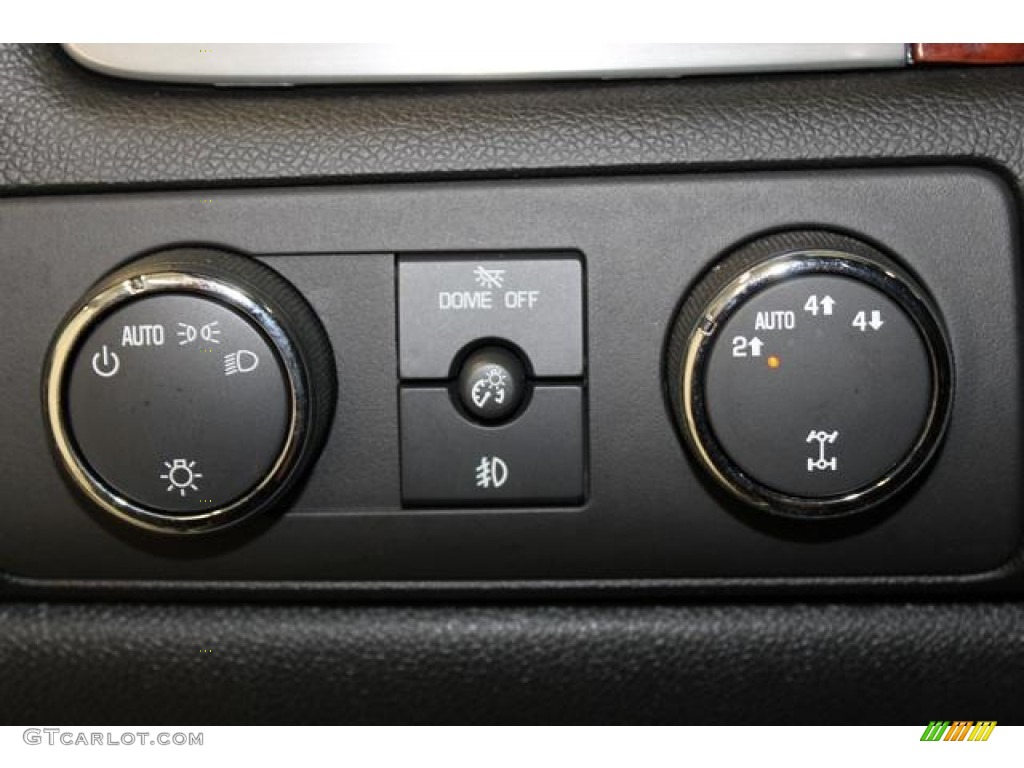 2009 Tahoe LT 4x4 - Summit White / Light Titanium photo #39