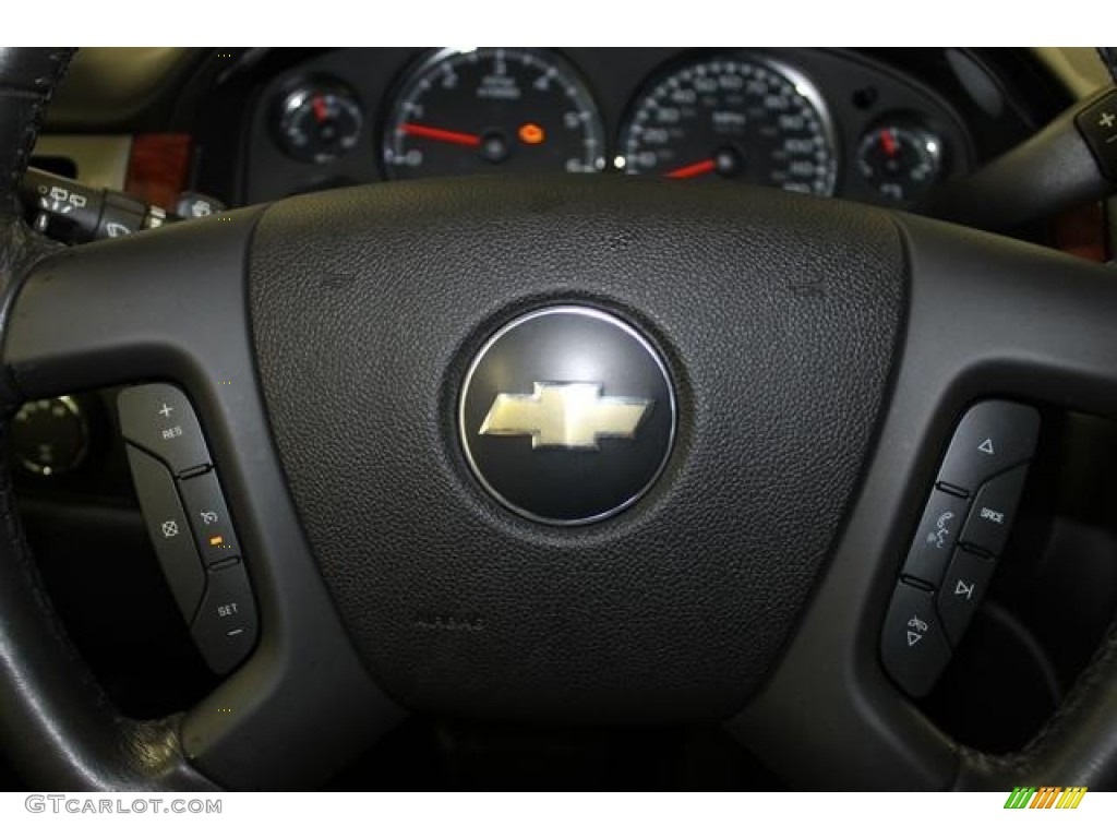 2009 Tahoe LT 4x4 - Summit White / Light Titanium photo #40