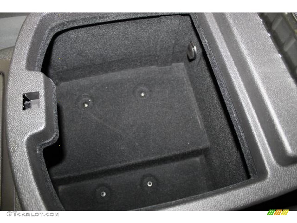 2009 Tahoe LT 4x4 - Summit White / Light Titanium photo #51
