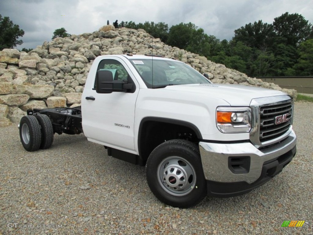 2015 GMC Sierra 3500HD Work Truck Regular Cab 4x4 Dual Rear Wheel Chassis Exterior Photos