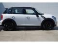 Light White - Cooper S Countryman Photo No. 2