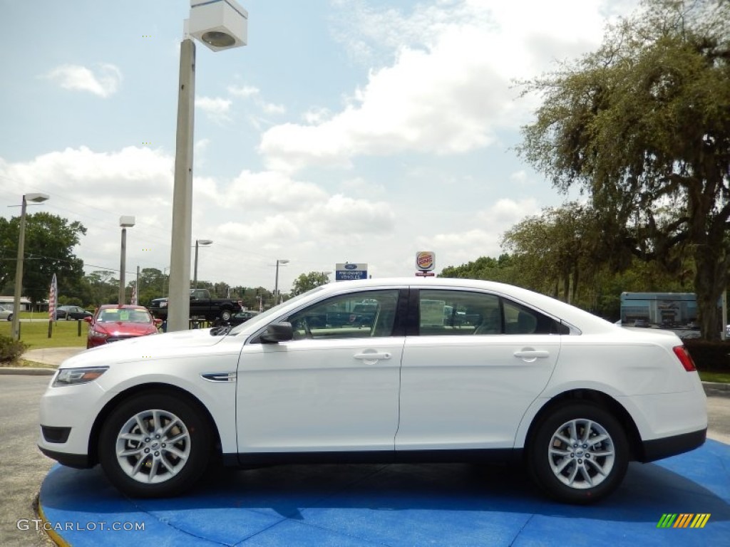Oxford White 2015 Ford Taurus SE Exterior Photo #95080809