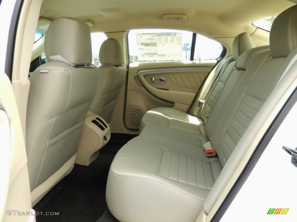 Dune Interior 2015 Ford Taurus SE Photo #95080917
