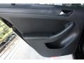 Black - Jetta SE Sedan Photo No. 24