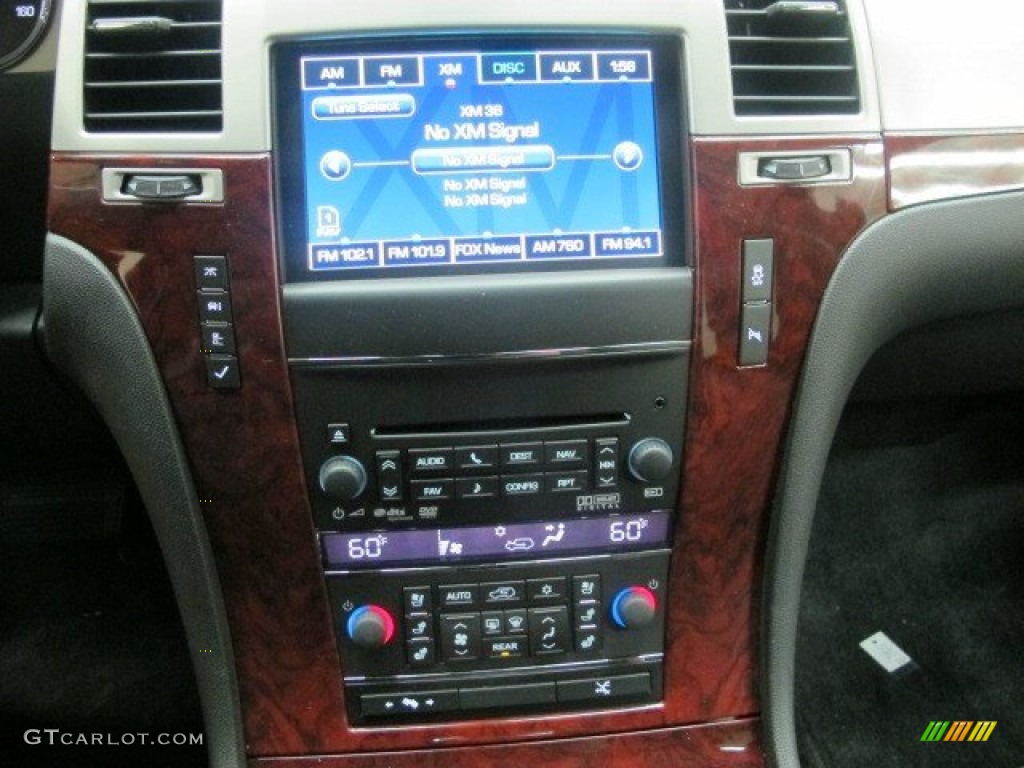 2014 Cadillac Escalade ESV Premium AWD Controls Photo #95091081