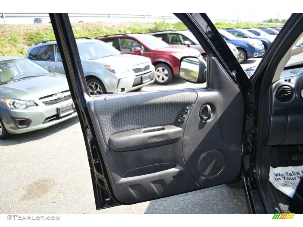 2002 Liberty Sport 4x4 - Black / Dark Slate Gray photo #17