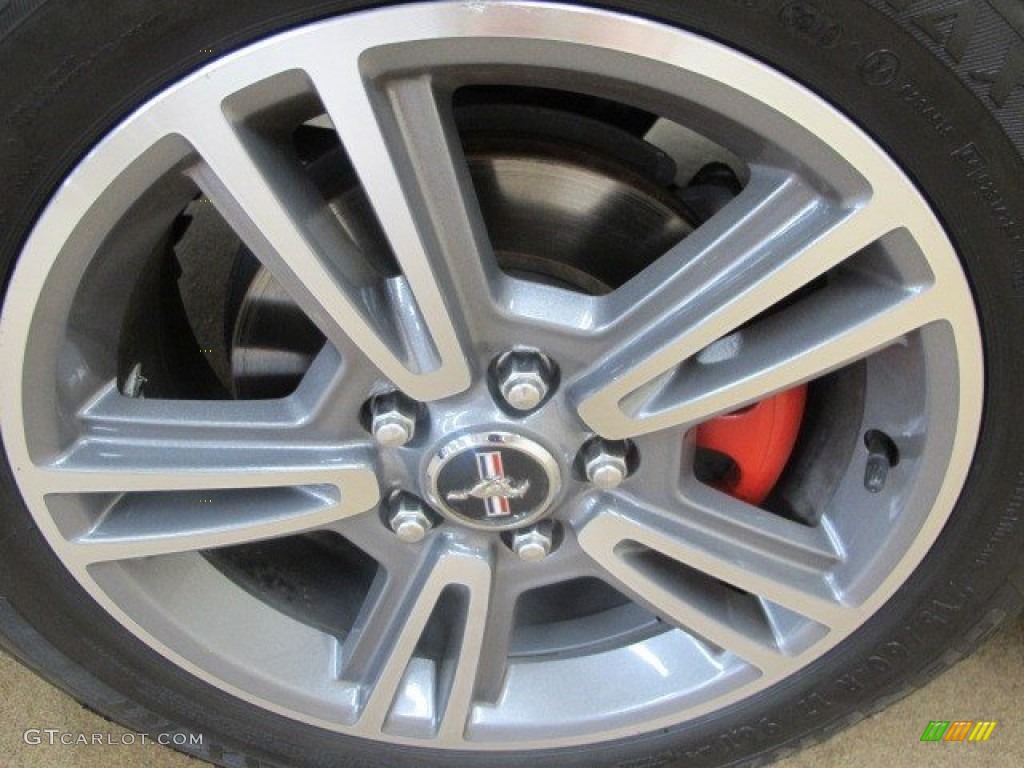 2010 Mustang V6 Premium Convertible - Red Candy Metallic / Saddle photo #13