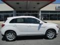White Pearl - Outlander Sport ES Photo No. 4
