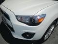 White Pearl - Outlander Sport ES Photo No. 9