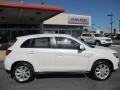 White Pearl - Outlander Sport ES Photo No. 4