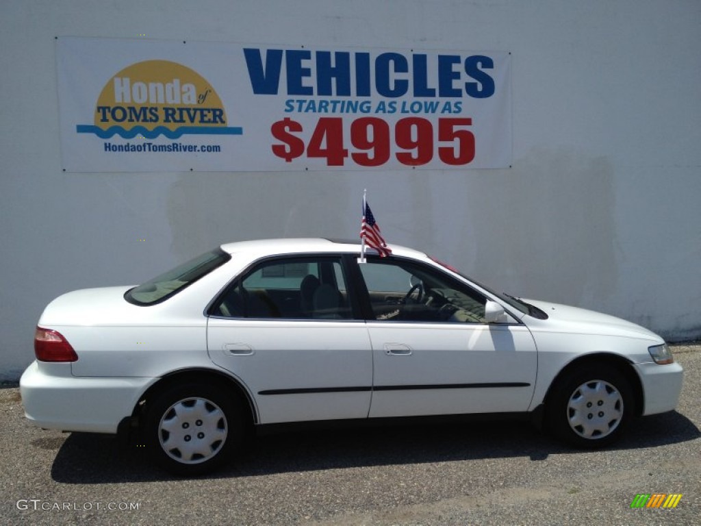 1998 Accord LX Sedan - Taffeta White / Ivory photo #24