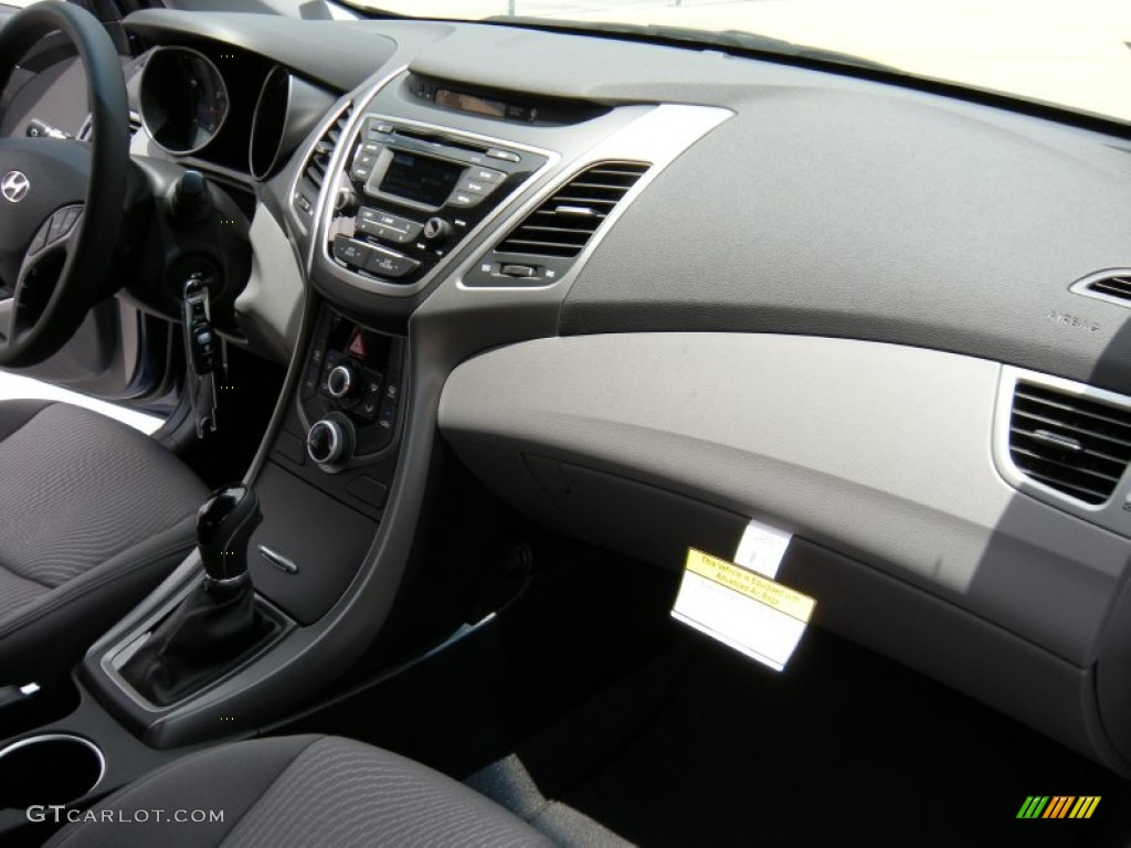 2015 Elantra SE Sedan - Lakeside Blue / Gray photo #16