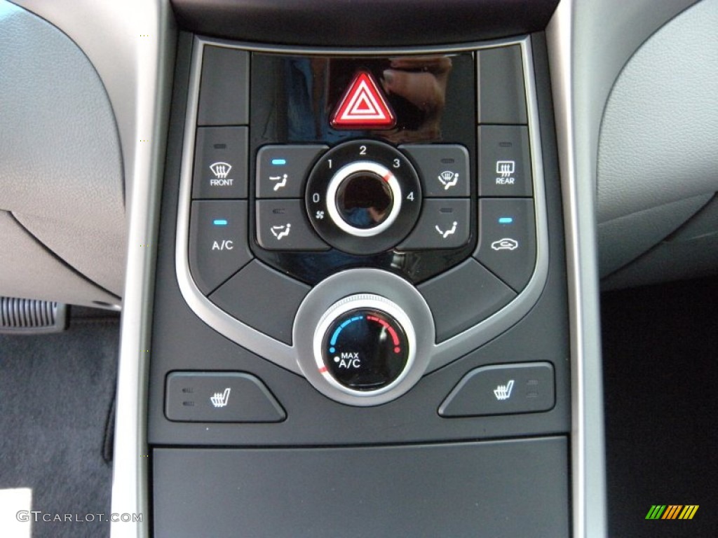 2015 Hyundai Elantra Limited Sedan Controls Photo #95119310