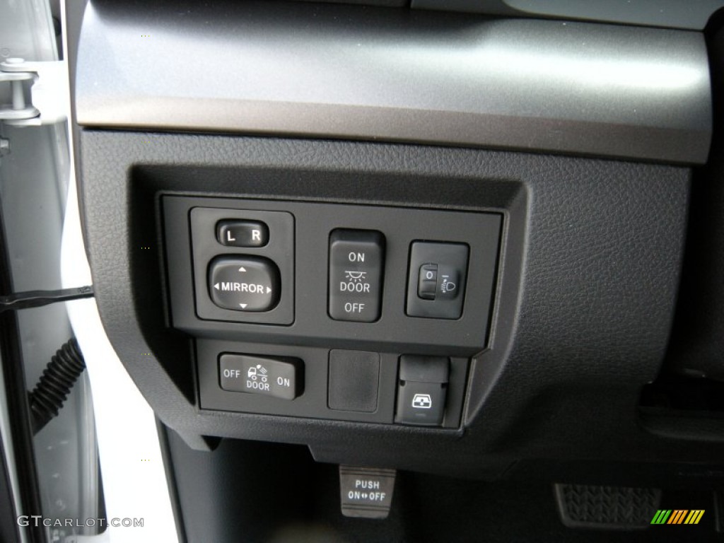 2014 Toyota Tundra SR5 Crewmax Controls Photo #95124611
