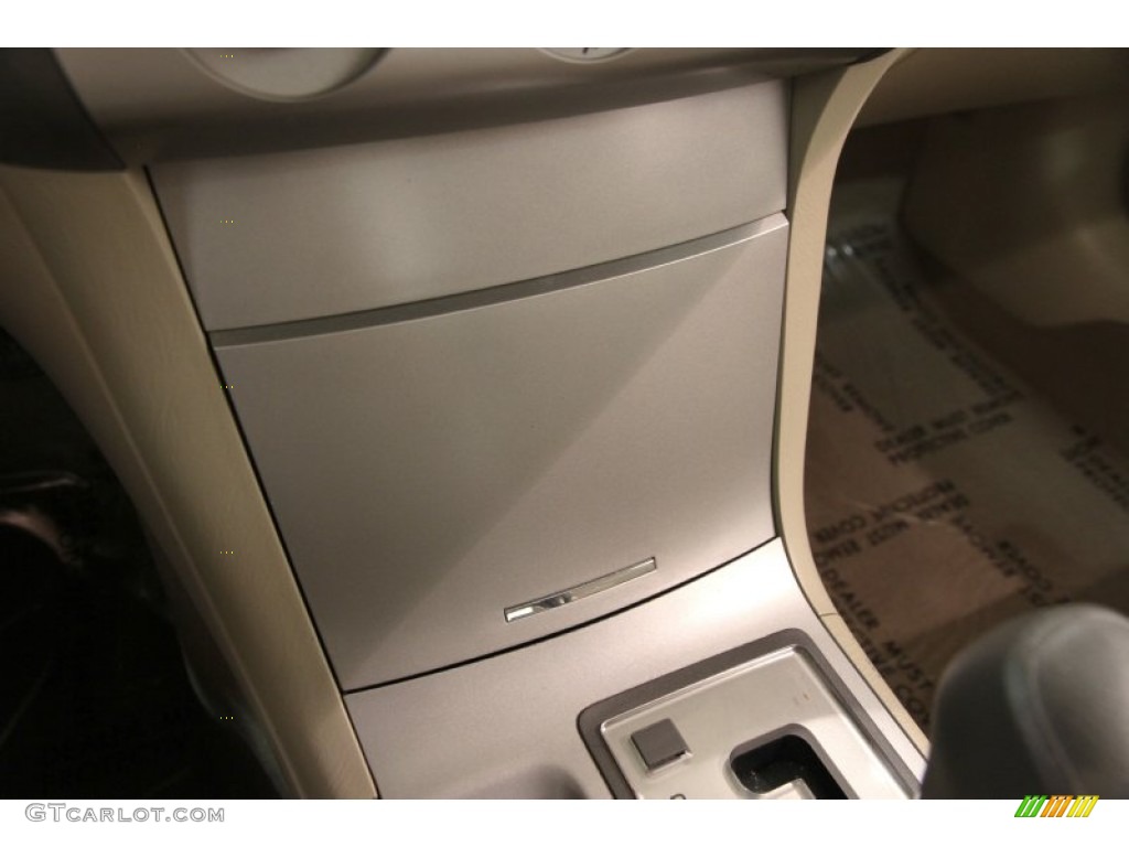 2008 Solara SE Coupe - Super Red 5 / Ivory photo #13